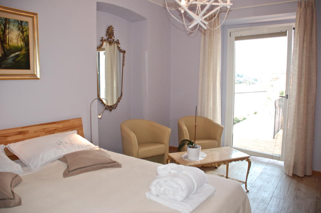 Sotto il Faro B&B - Trieste Camera foto
