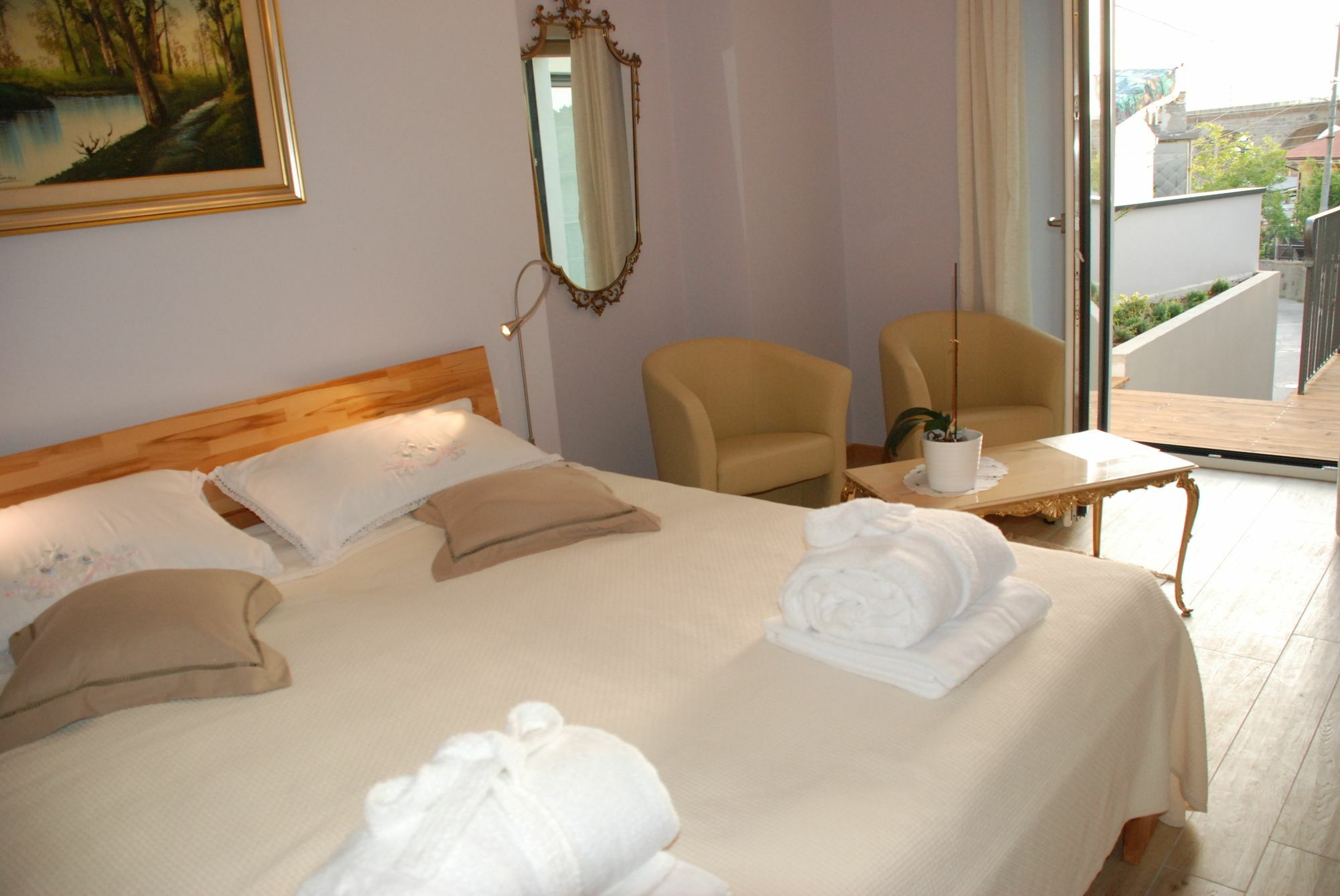 Sotto il Faro B&B - Trieste Esterno foto